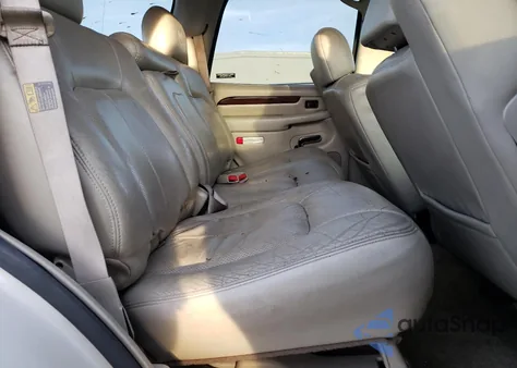 2002 Cadillac Escalade Luxury from USA, damaged, VIN 1GYEC63T12R147085